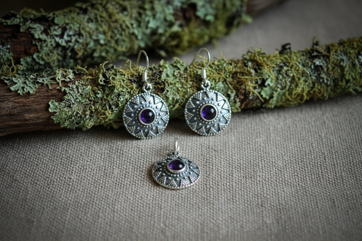 vkngjewelry boucle d'oreilles Pendant and Earrings from Magna Moravia