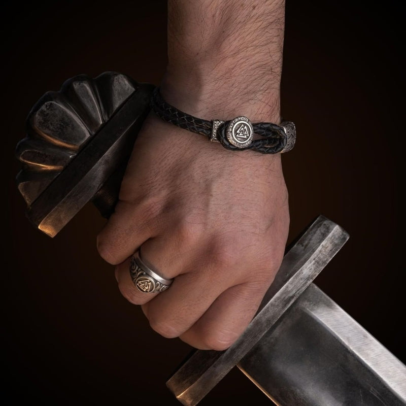 vkngjewelry Bracelet Valknut Clasp Leather Bracelet Silvered