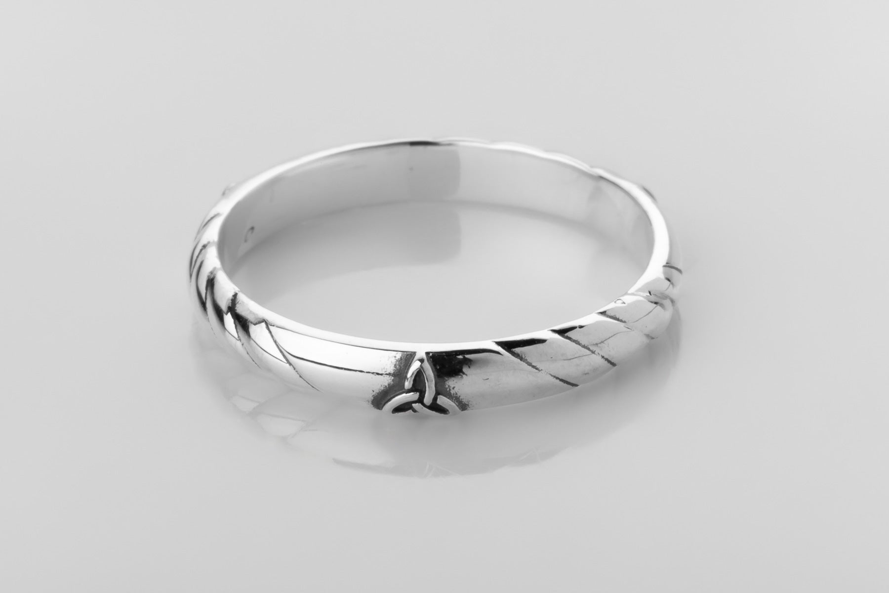 vkngjewelry Rings Celtic Trinity Knot Silver Band, Norse Wedding Ring