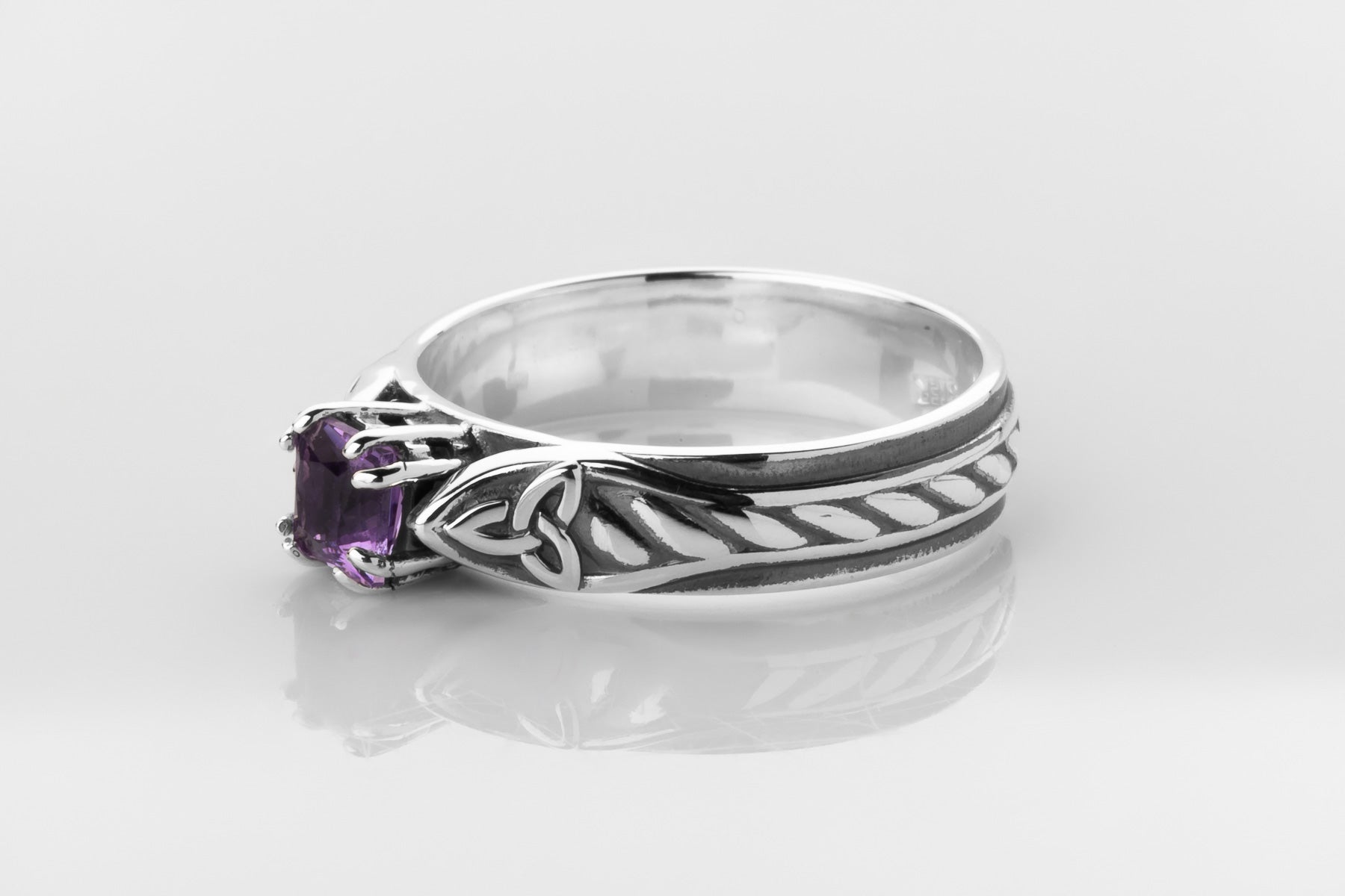 vkngjewelry Rings Celtic Knot Wedding Ring with Amethyst