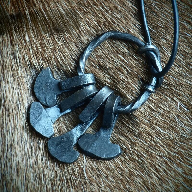 vkngjewelry Pendant Amulet with Iron Mjolnirs