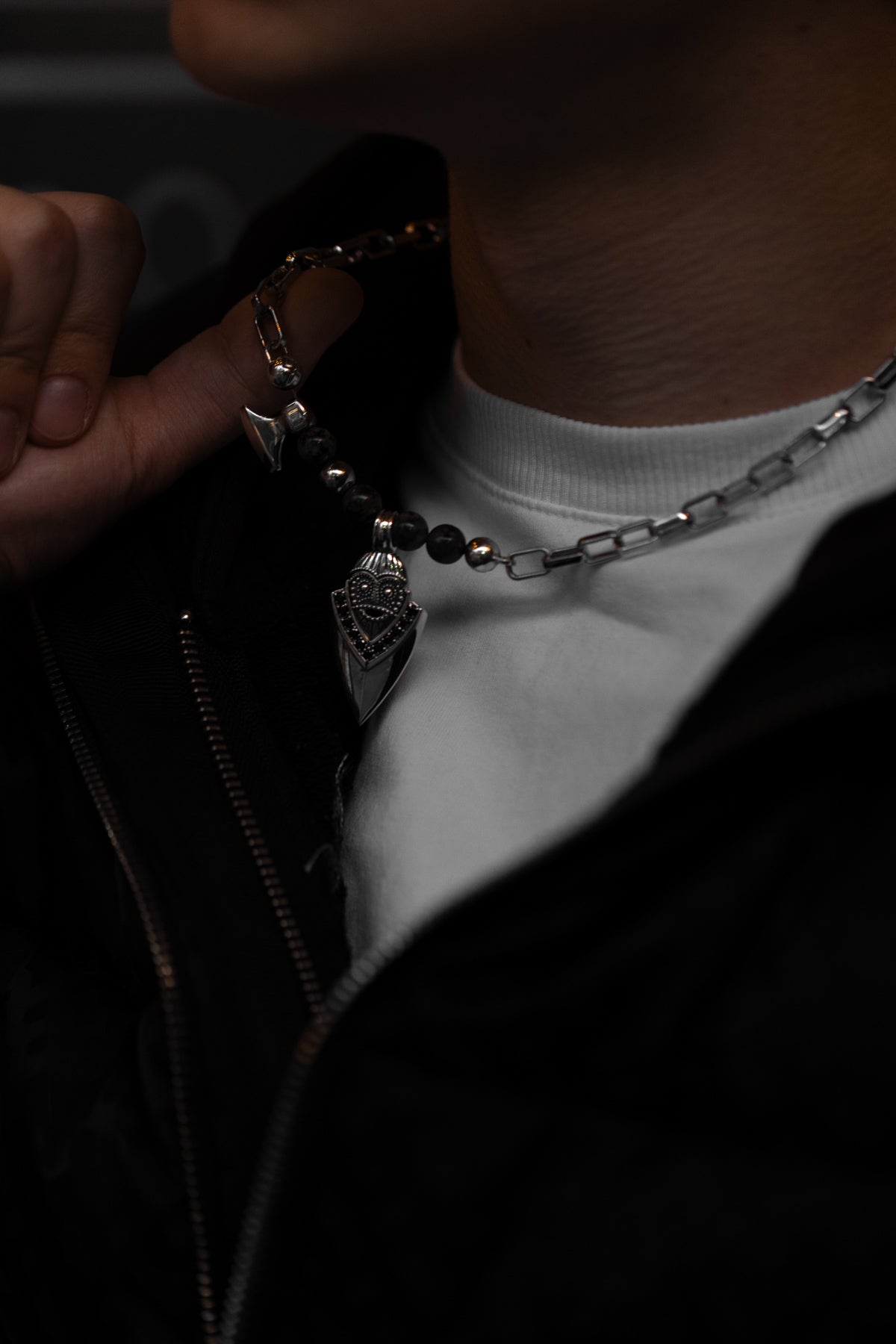 vkngjewelry Pendant Handcrafted Aska Face Silver Pendant with Thor’s Hammer & Gungnir