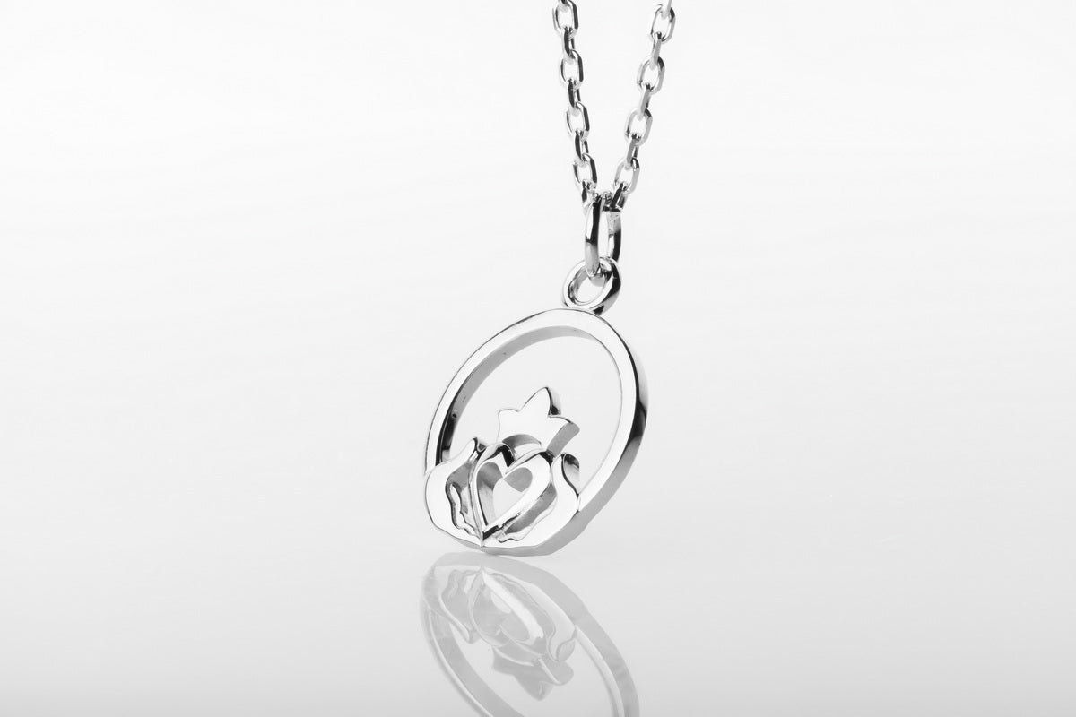 vkngjewelry Pendant Claddagh Celtic Pendant - Symbol of Love, Loyalty & Friendship