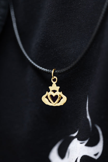 vkngjewelry Pendant Claddagh Celtic Pendant - Symbol of Love, Loyalty & Friendship V2
