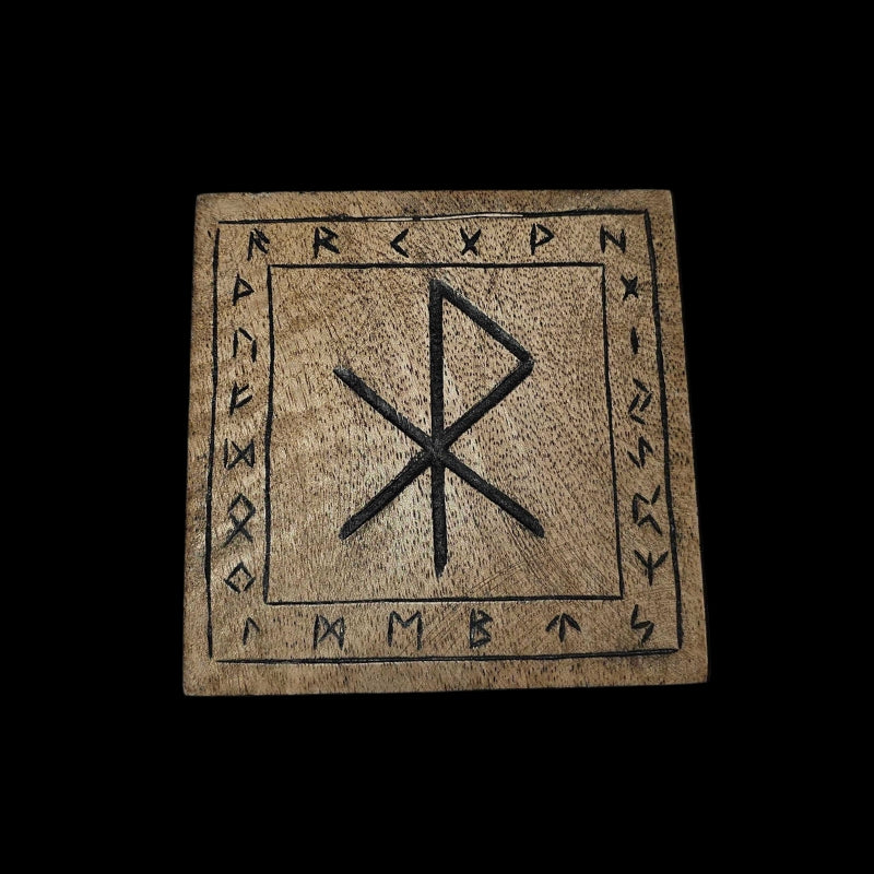 vkngjewelry décoration Decorative Wooden Plaque With Runes