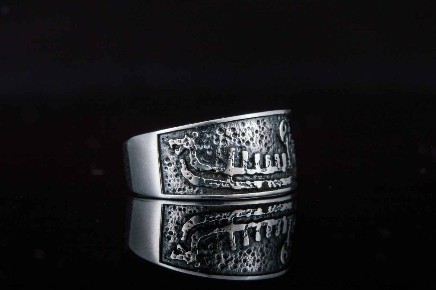 vkngjewelry Ring Handcrafted  Drakkar Symbol Bronze Handcrafted Ring