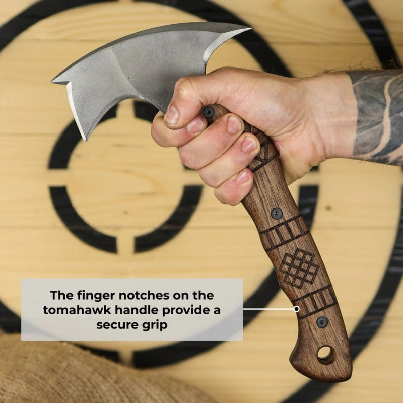 vkngjewelry hache Forged Tomahawk "Skaldrun" With Tribal Engraving