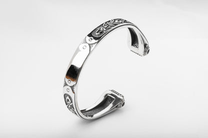 vkngjewelry Arm Ring Gaze of the Ancestors Arm Ring