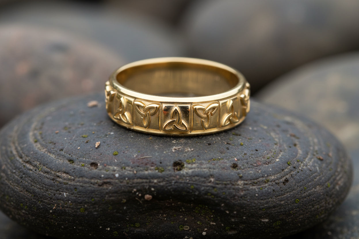 vkngjewelry Ring Gold Triquetra Band, Handcrafted Norse Mythology Jewelry