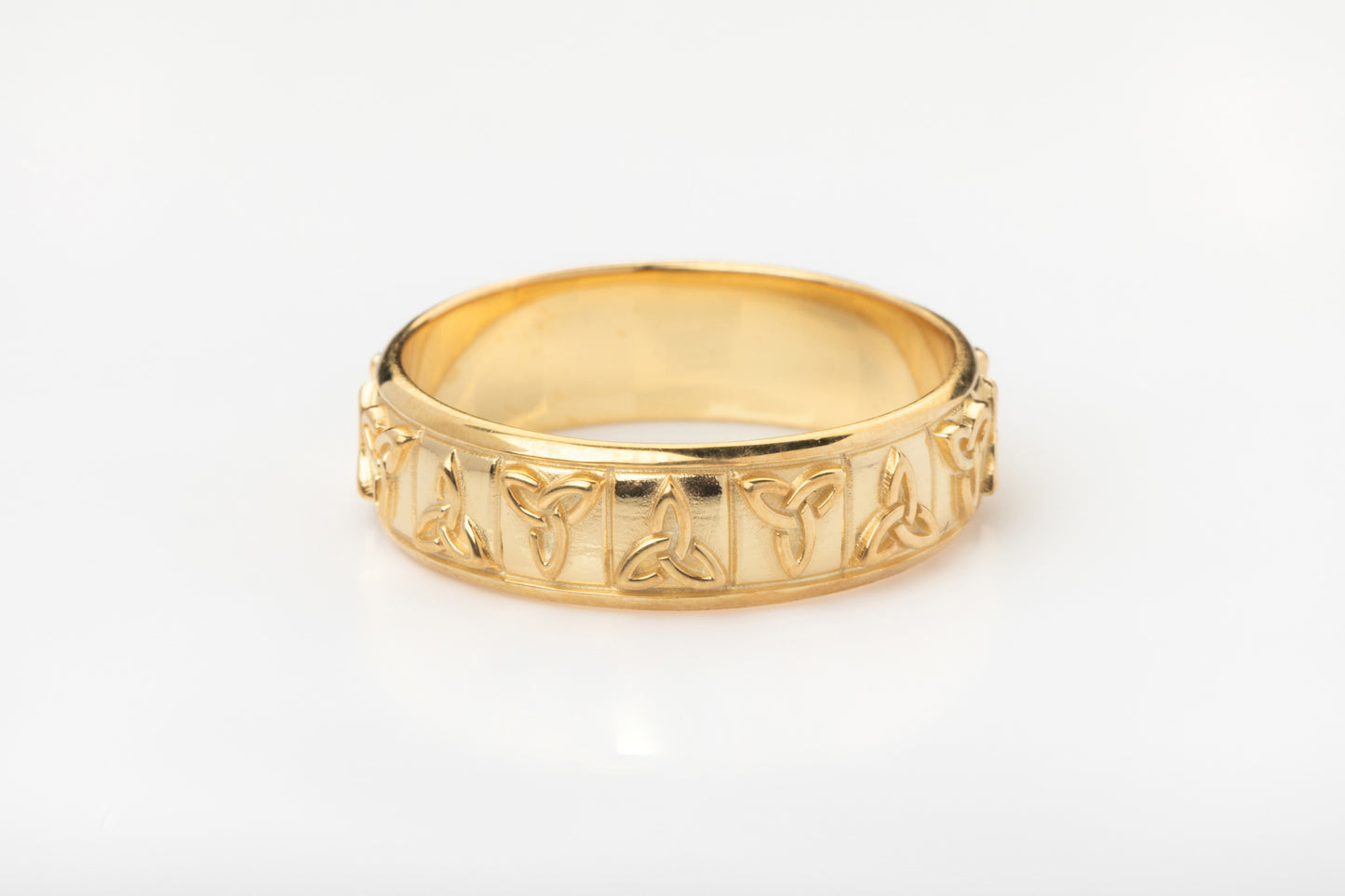 vkngjewelry Ring Gold Triquetra Band, Handcrafted Norse Mythology Jewelry