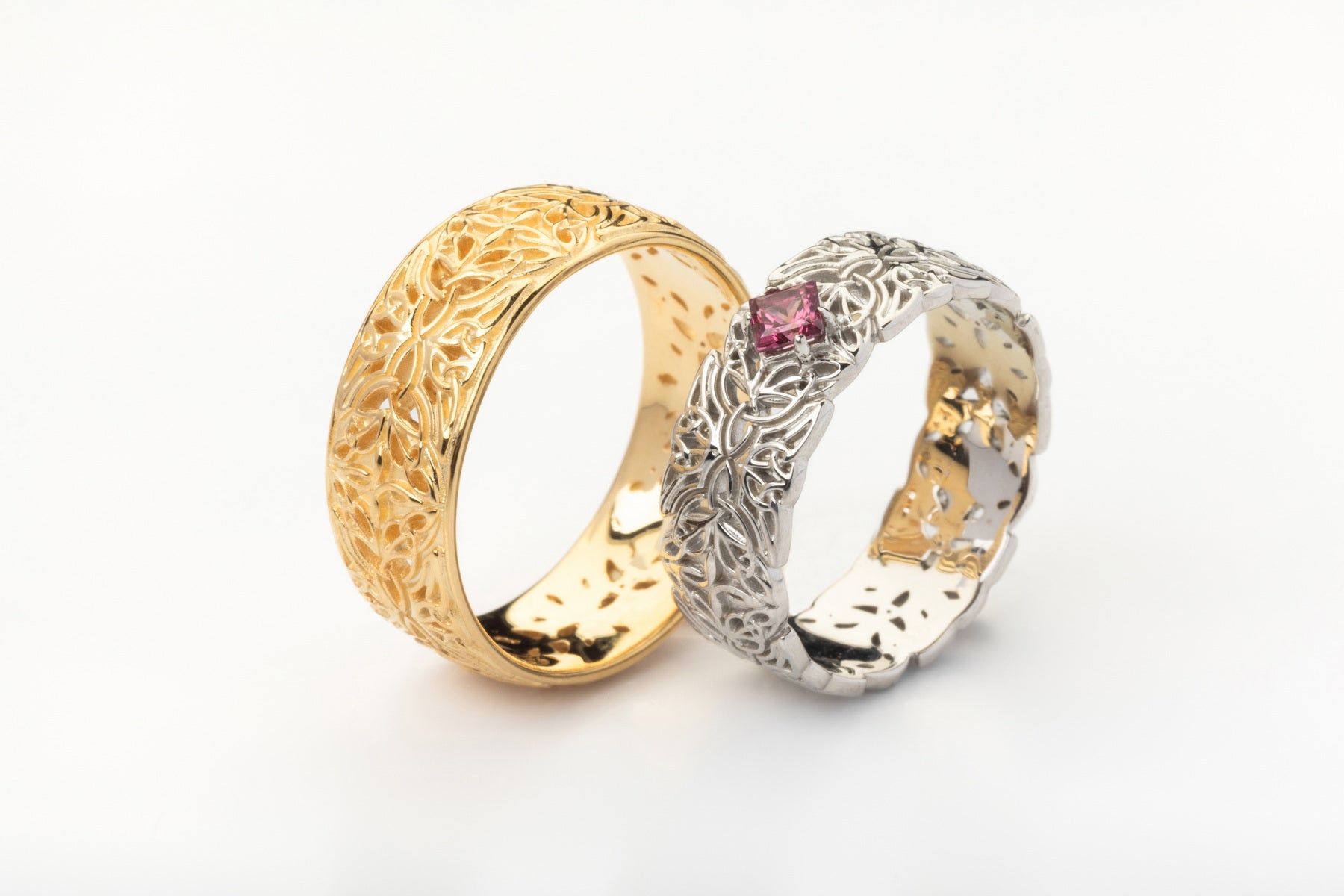 vkngjewelry Ring Gold Triquetra Wedding Ring with Garnet, Handmade Viking Jewelry