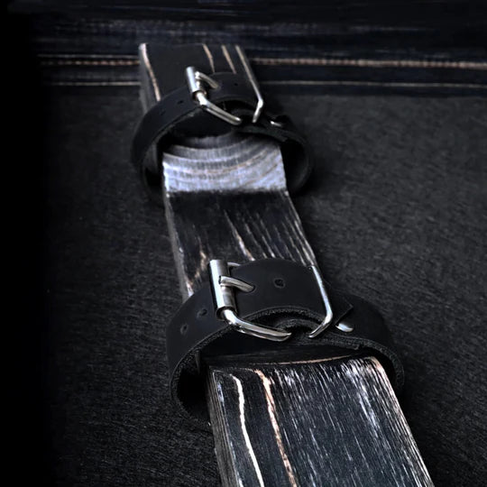 vkngjewelry hache Hand Forged Axe “OTHALA” With Leather Cover