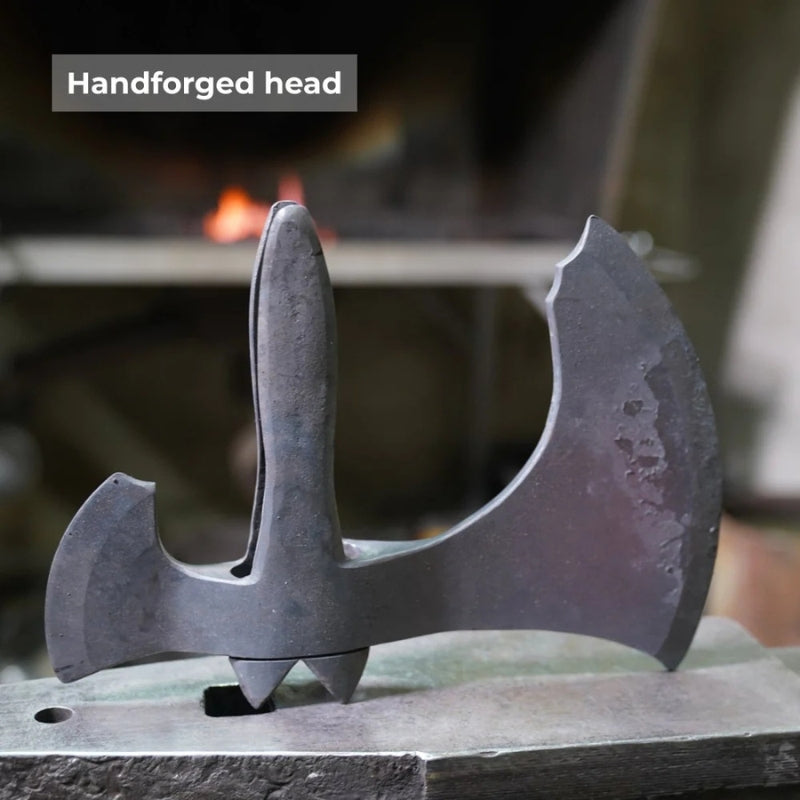 vkngjewelry hache Hand-forged Ragnarok Kratos Axe With Carved Handle And Luminescent Runes Hand-forged