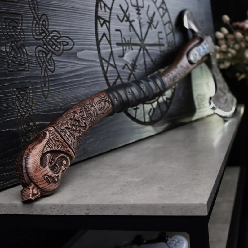 vkngjewelry hache Hand-forged Ragnarok Kratos Axe With Carved Handle And Luminescent Runes Hand-forged