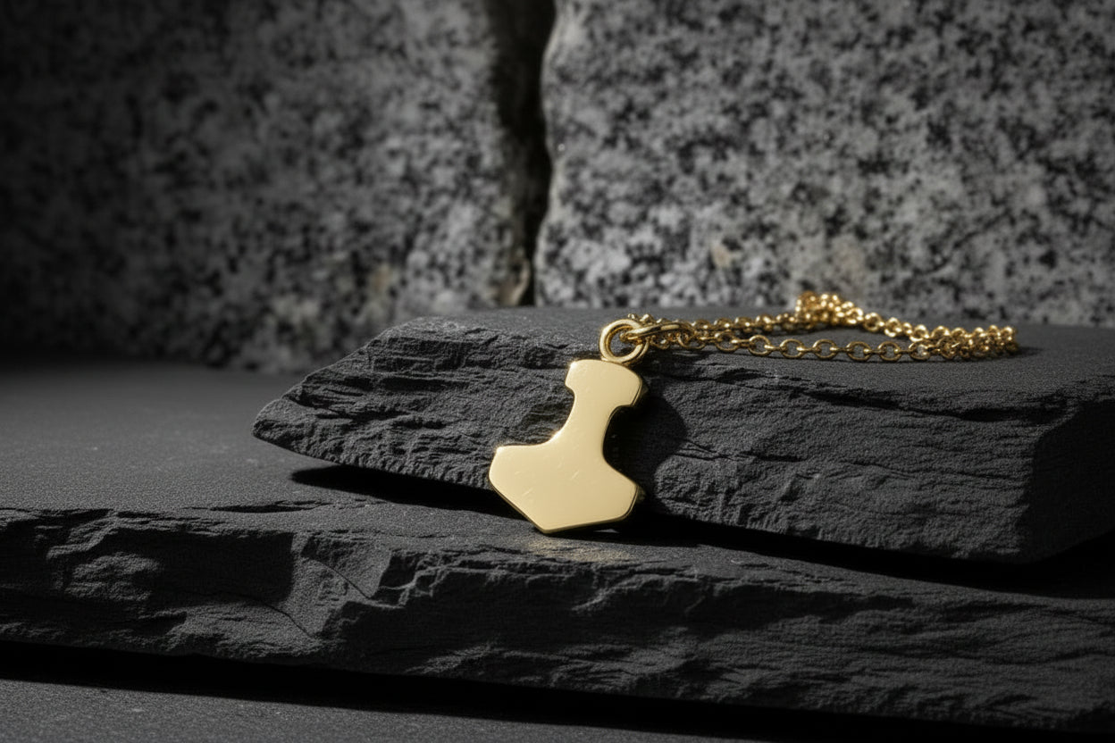 vkngjewelry pendentif Handcrafted Gold Thor's Hammer Smooth Pendant