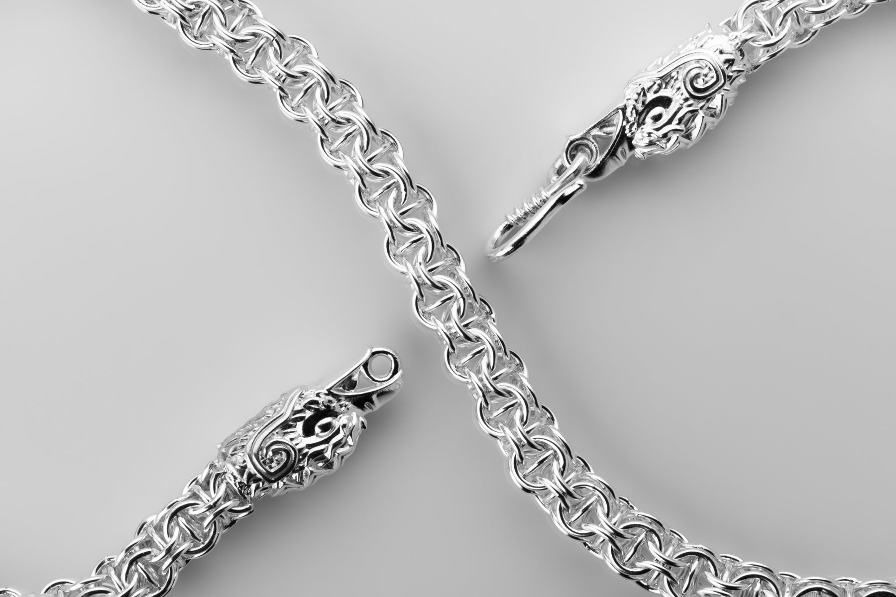 vkngjewelry Pendant 925 Sterling Silver Celtic Knot Box Chain with Eagle Head Clasp