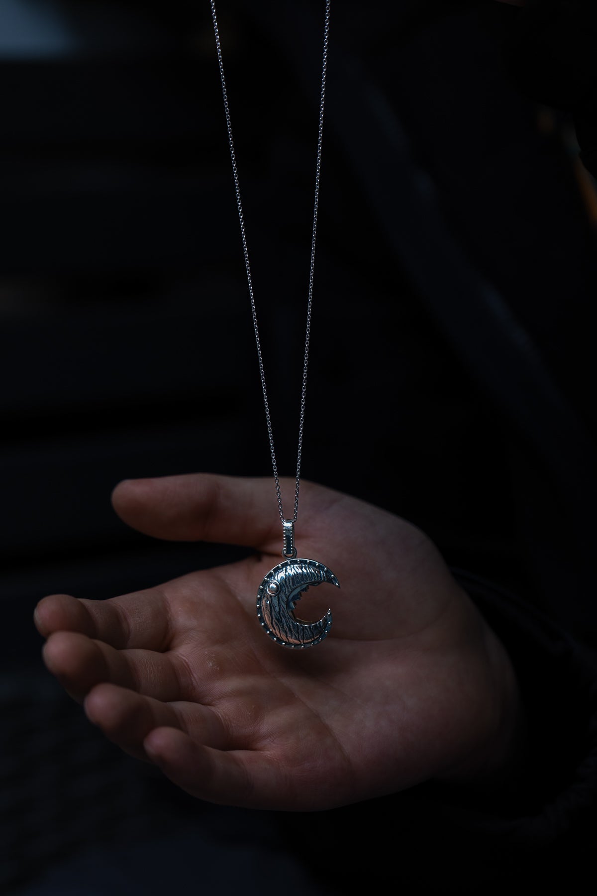 vkngjewelry Pendant Handcrafted Head of the Scheldt Silver Pendant