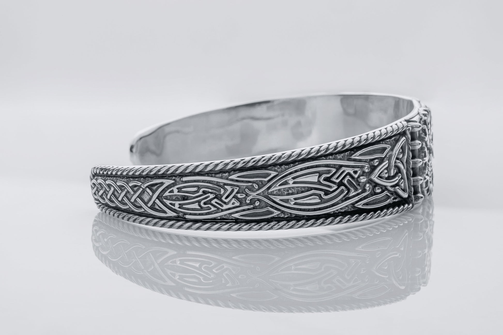 vkngjewelry Bracelet Handcrafted  Helm of Awe and Celtic Ornament Arm Ring