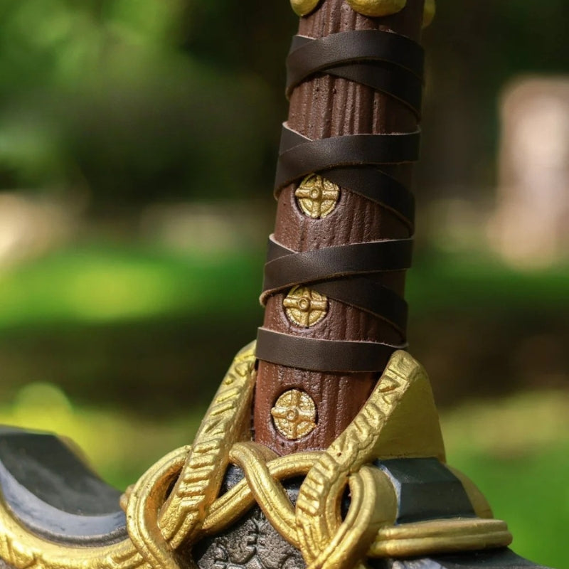 vkngjewelry marteau Hand-Forged  Mjolnir Hammer Steel Version 26.45lb Glow-In-The-Dark Runes