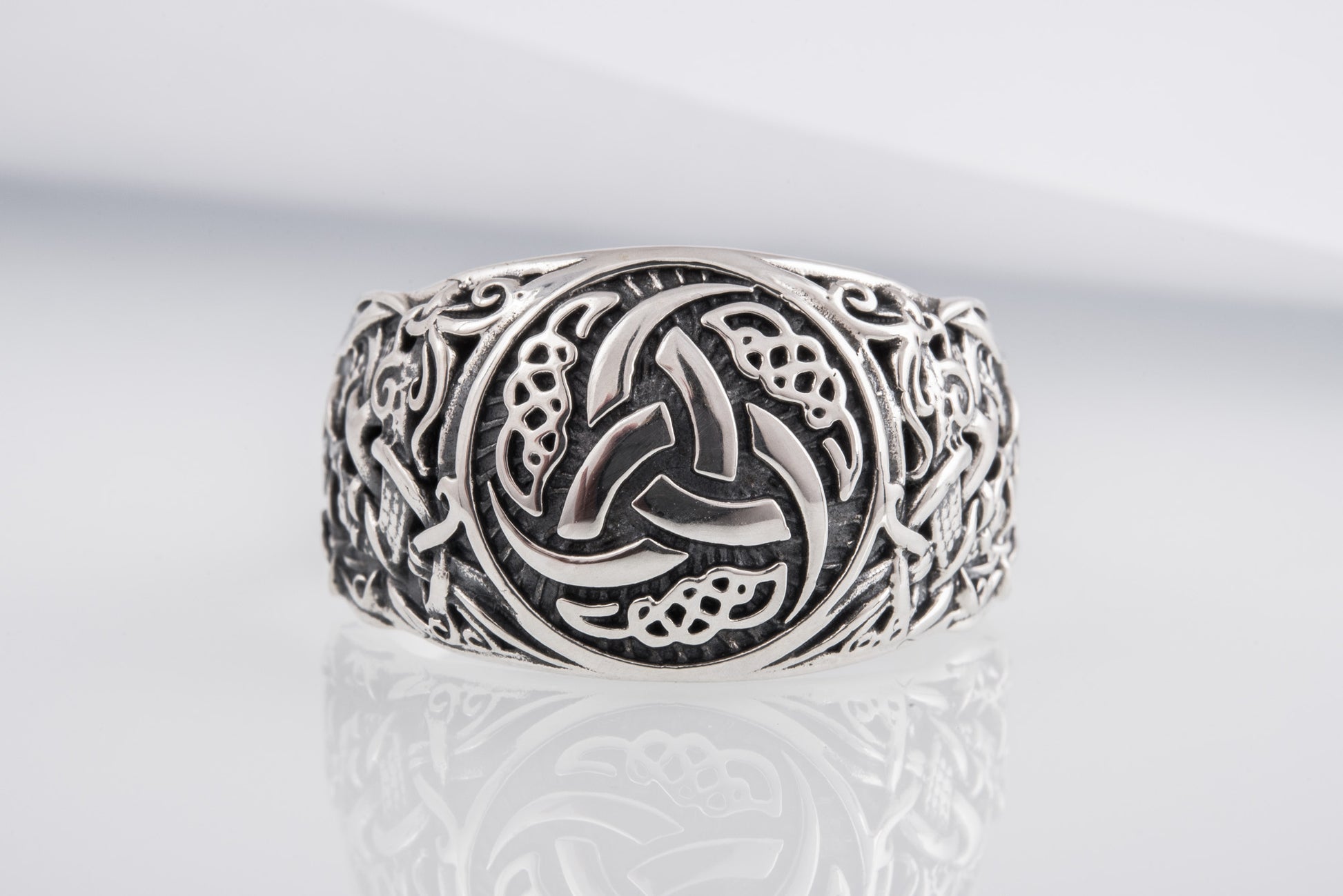 vkngjewelry Ring Handcrafted Odin’s Horns Mammen Style Sterling Silver Ring