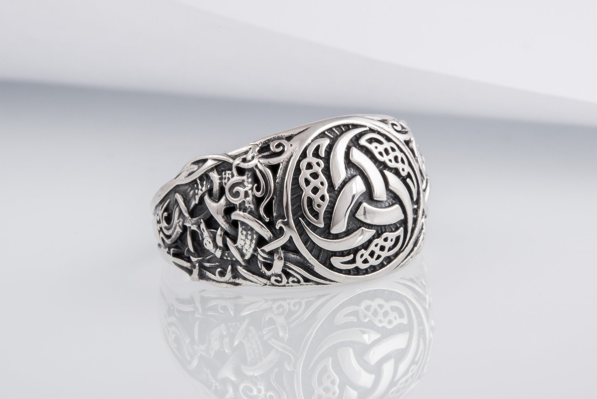 vkngjewelry Ring Handcrafted Odin’s Horns Mammen Style Sterling Silver Ring