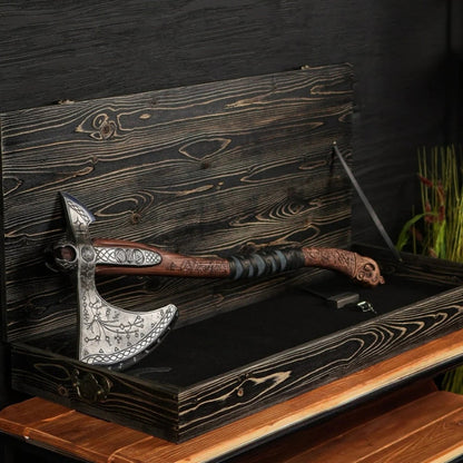 vkngjewelry hache Handforged Real Leviathan axe with Glow-in-the-Dar Runes