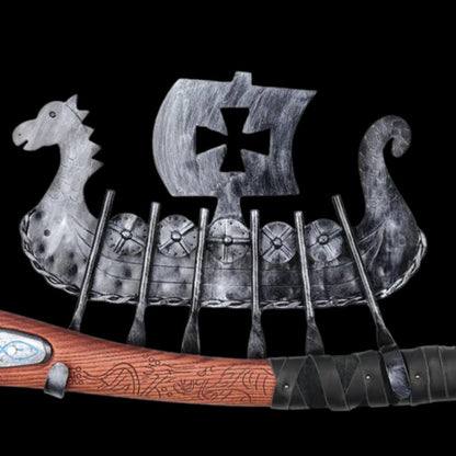 vkngjewelry hache Handforged Real Leviathan axe with Glow-in-the-Dar Runes