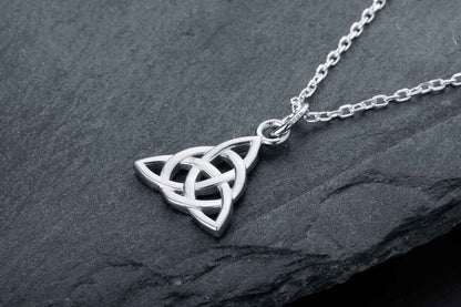 vkngjewelry Pendant Handcrafted Mini Celtic Triquetra Silver Pendant