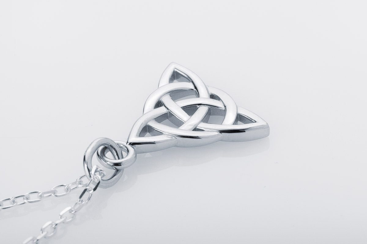 vkngjewelry Pendant Handcrafted Mini Celtic Triquetra Silver Pendant