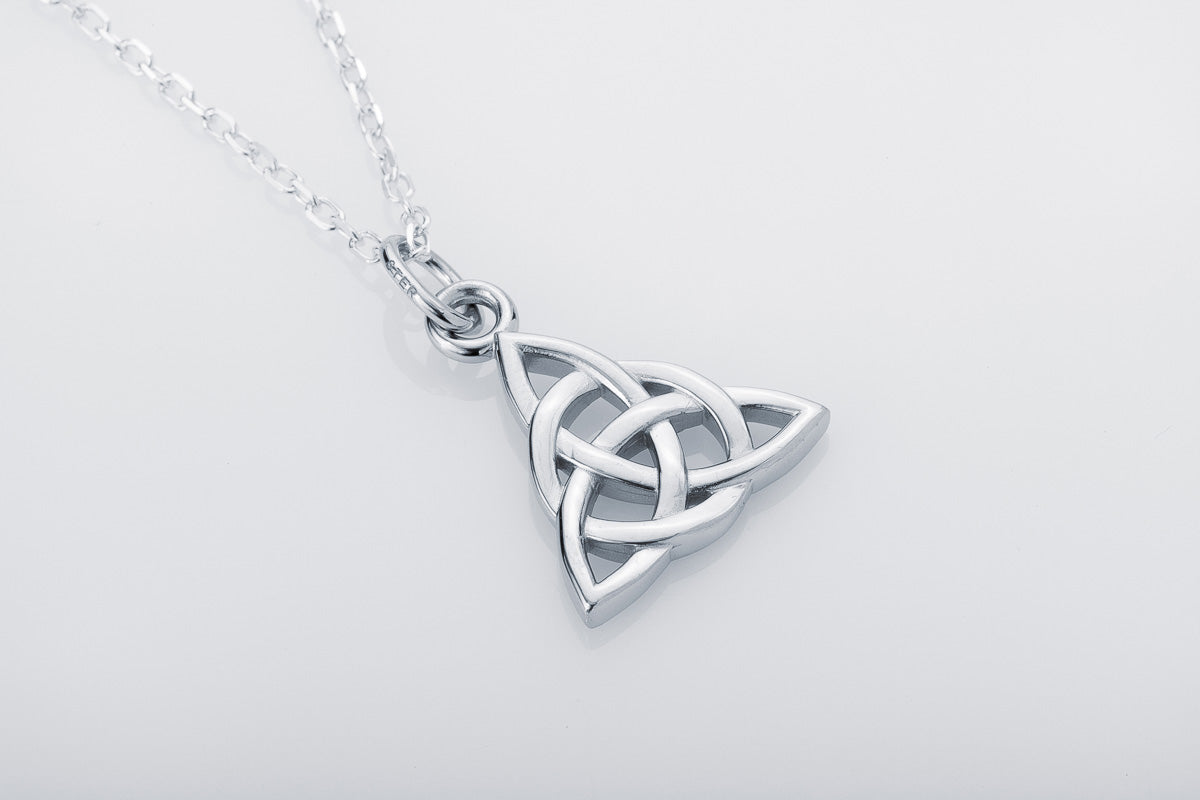 vkngjewelry Pendant Handcrafted Mini Celtic Triquetra Silver Pendant