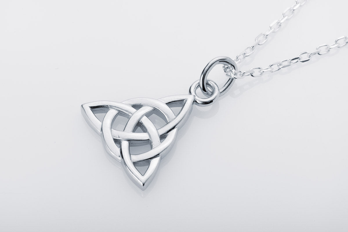 vkngjewelry Pendant Handcrafted Mini Celtic Triquetra Silver Pendant