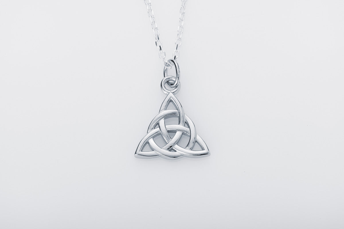 vkngjewelry Pendant Handcrafted Mini Celtic Triquetra Silver Pendant