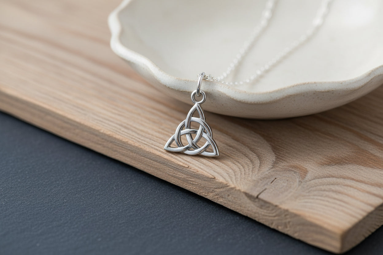 vkngjewelry Pendant Handcrafted Mini Celtic Triquetra Silver Pendant