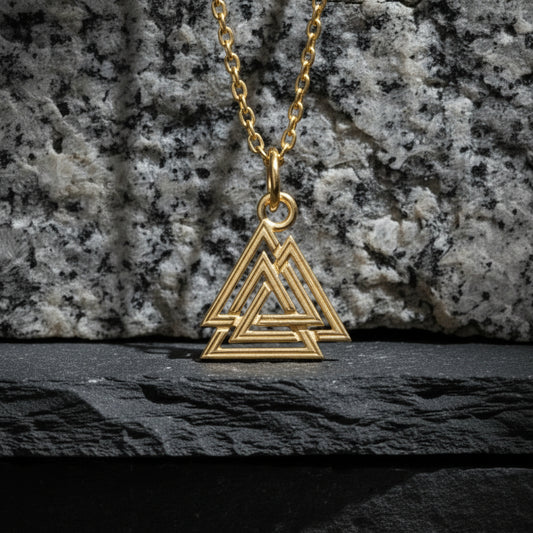 vkngjewelry pendentif Handcrafted Slim Valknut Gold Pendant