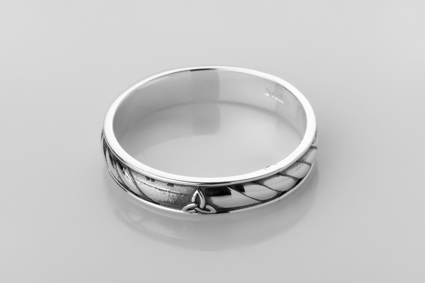 vkngjewelry Rings Sterling Silver Celtic Knot Ring, Classic Wedding Band