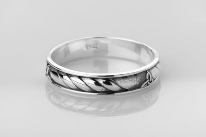 vkngjewelry Rings Sterling Silver Celtic Knot Ring, Classic Wedding Band