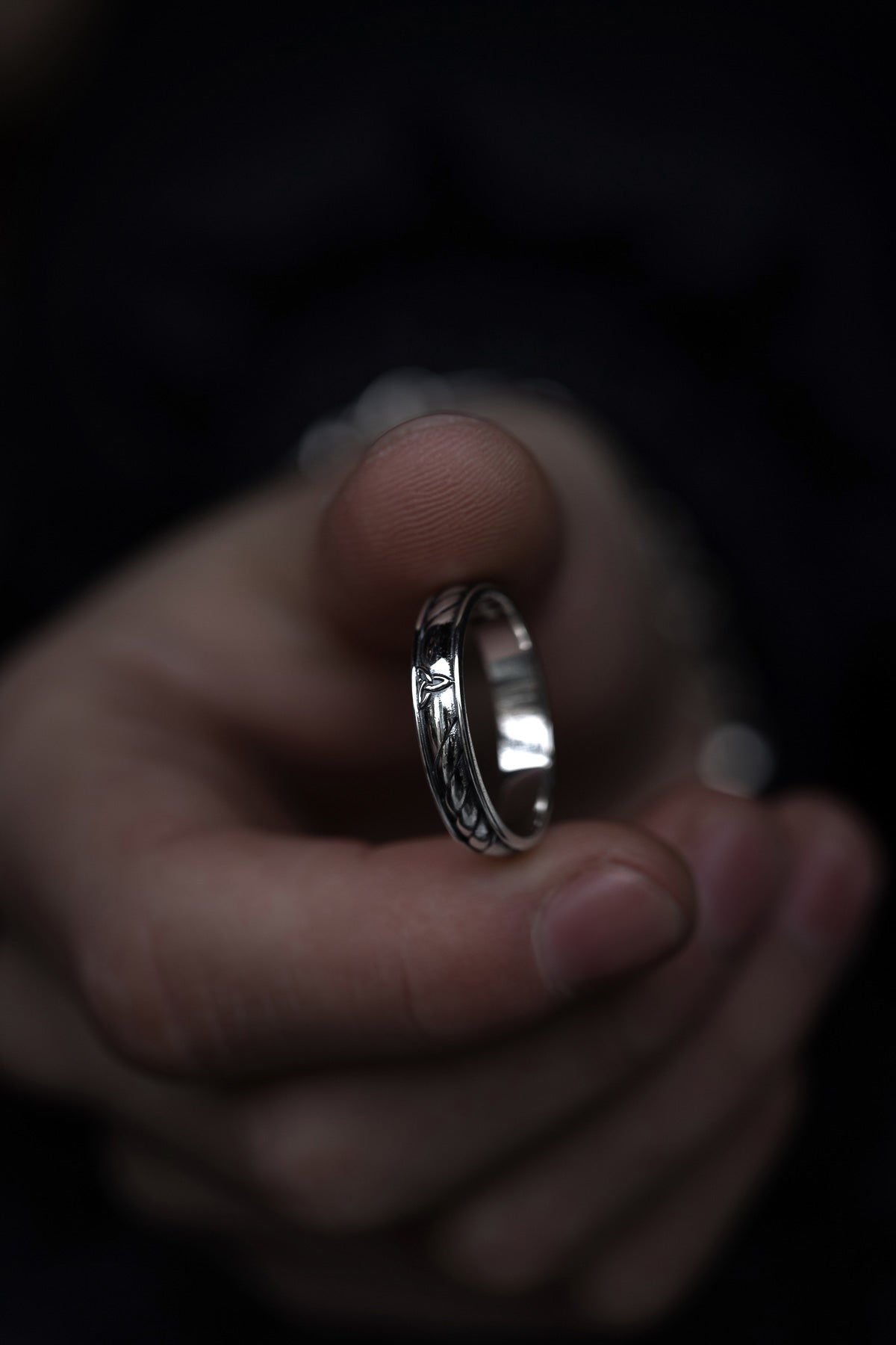 vkngjewelry Rings Sterling Silver Celtic Knot Ring, Classic Wedding Band