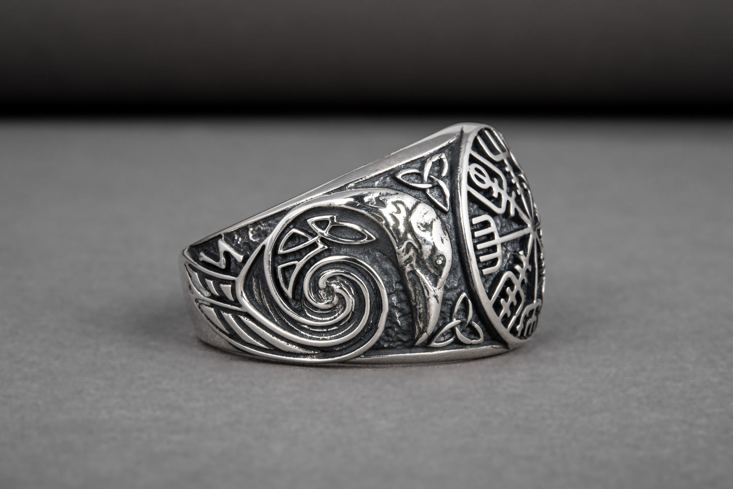 vkngjewelry Ring Handcrafted Vegvisir Ancient Ravens Sides Sterling Silver Ring