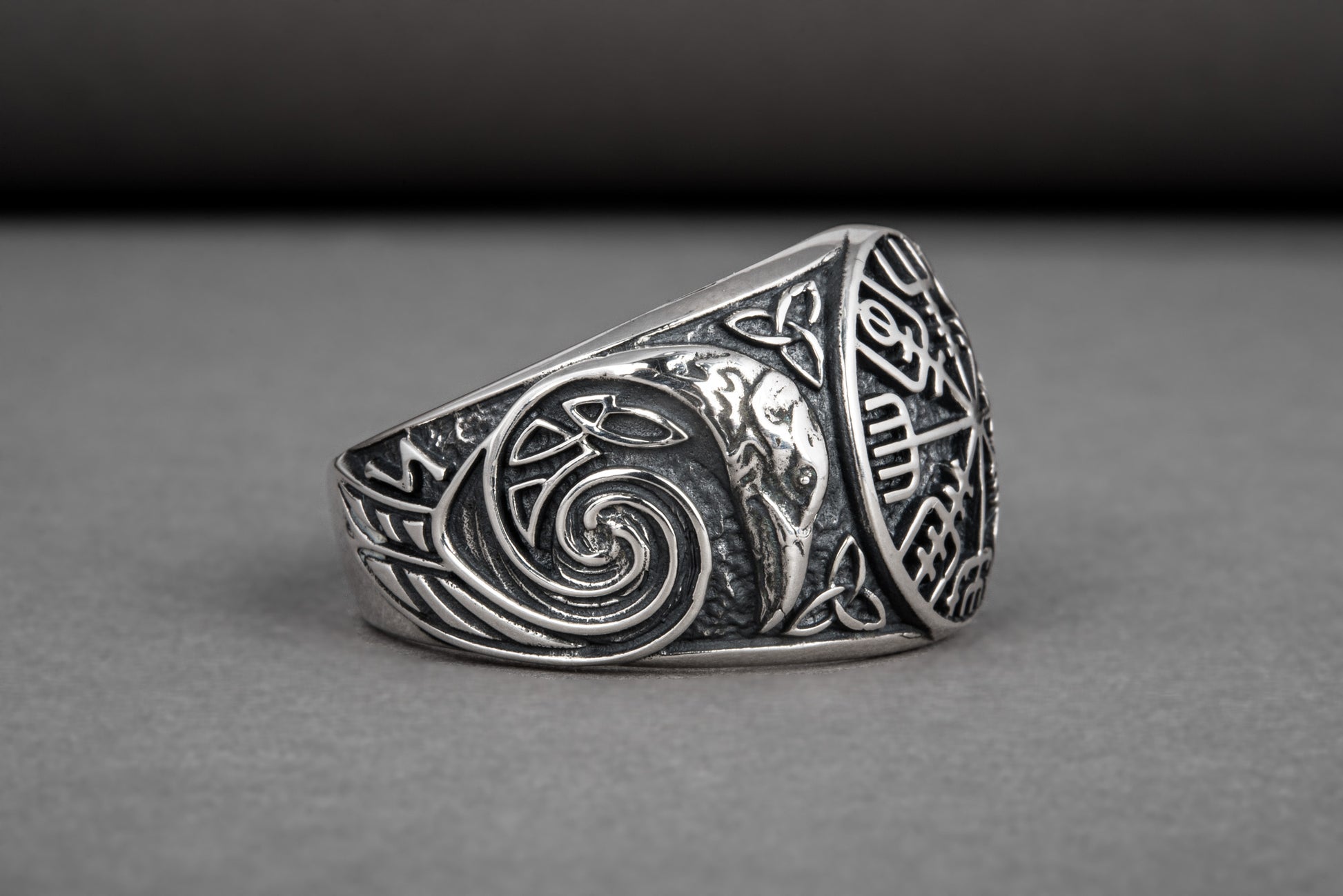 vkngjewelry Ring Handcrafted Vegvisir Ancient Ravens Sides Sterling Silver Ring