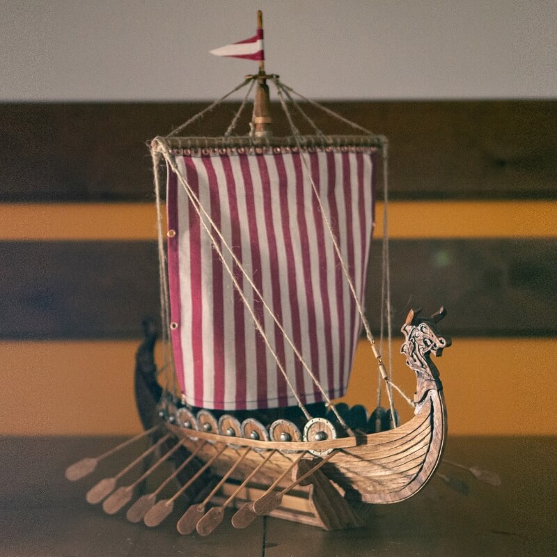 vkngjewelry Unique Piece : Viking longship model February 2024